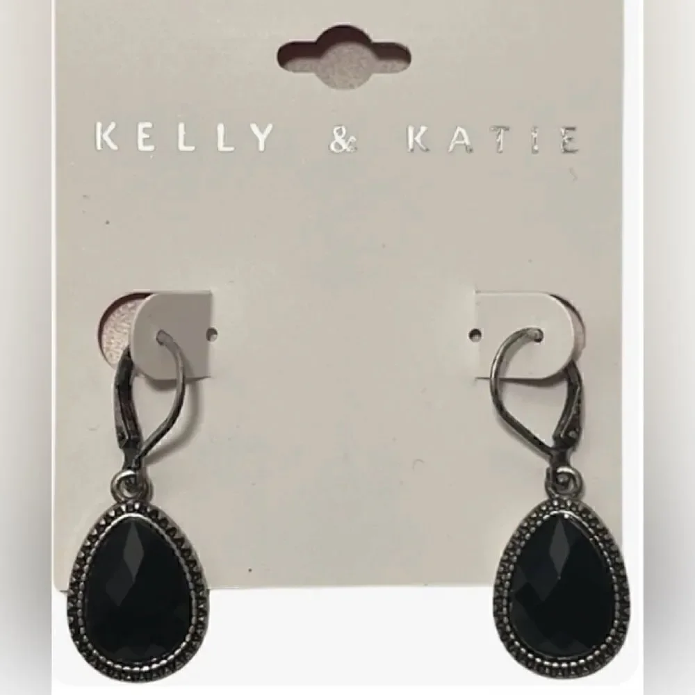 🛍️Women Kelly &Katie Silver Tone Daint Teardrop Black Stone Earrings 🎀